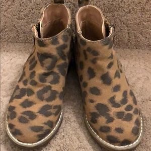 Old Navy ankle boots for girls